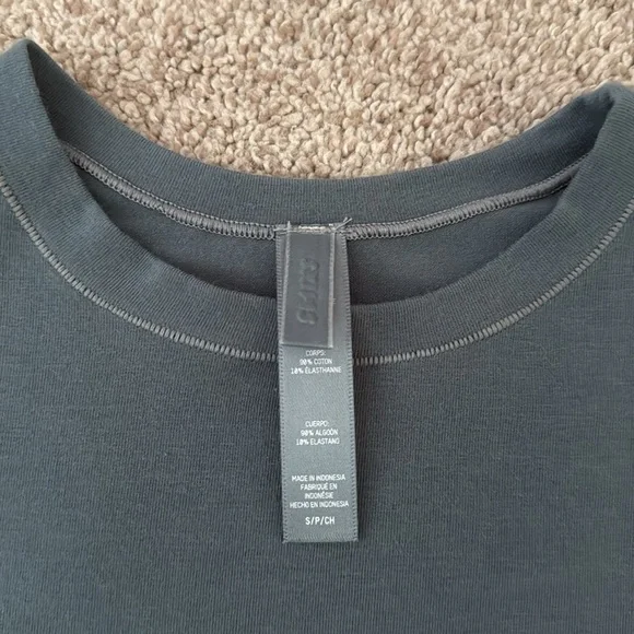 Skims Cotton Jersey Long Sleeve Tshirt - Picture 3 of 4